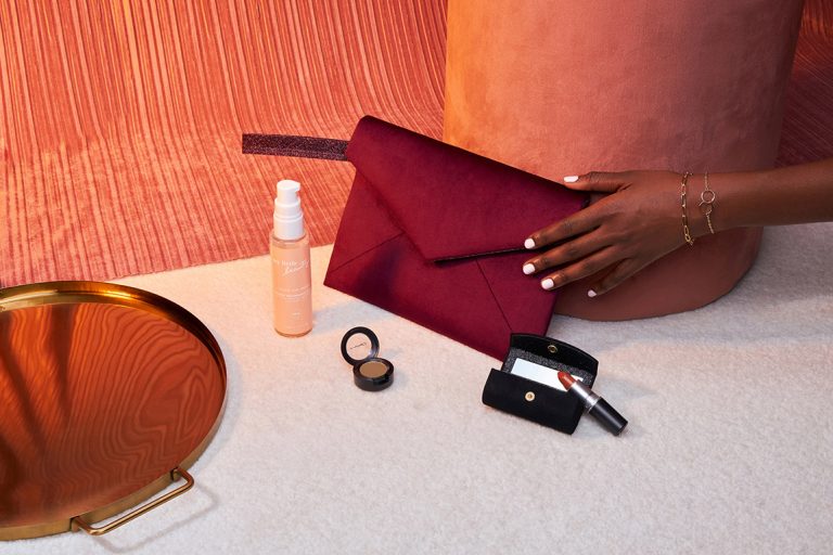Contenu spoiler My Little Box décembre 2020 MAC + Code Promo