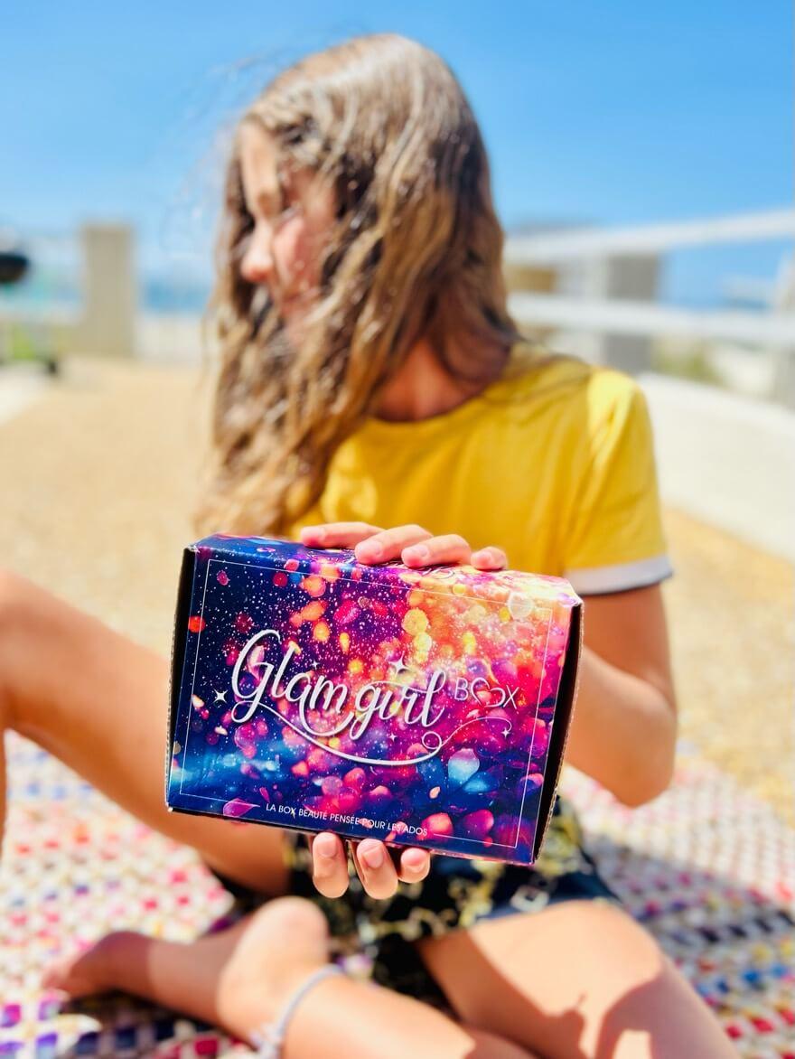 Avis et test Glamgirl box, box beauté ado, jeune fille, cosmétique, maquillage