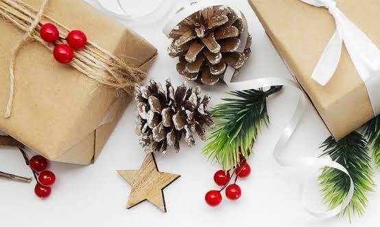 idées cadeaux de noël à acheter en parapharmacie coffrets beauté cosmetiques